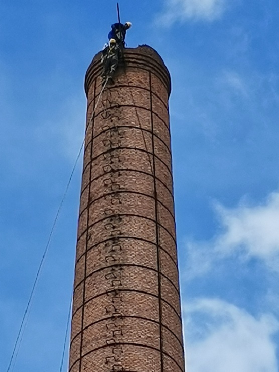 拆除煙囪公司:展現精湛技藝,助力城市煥新顏